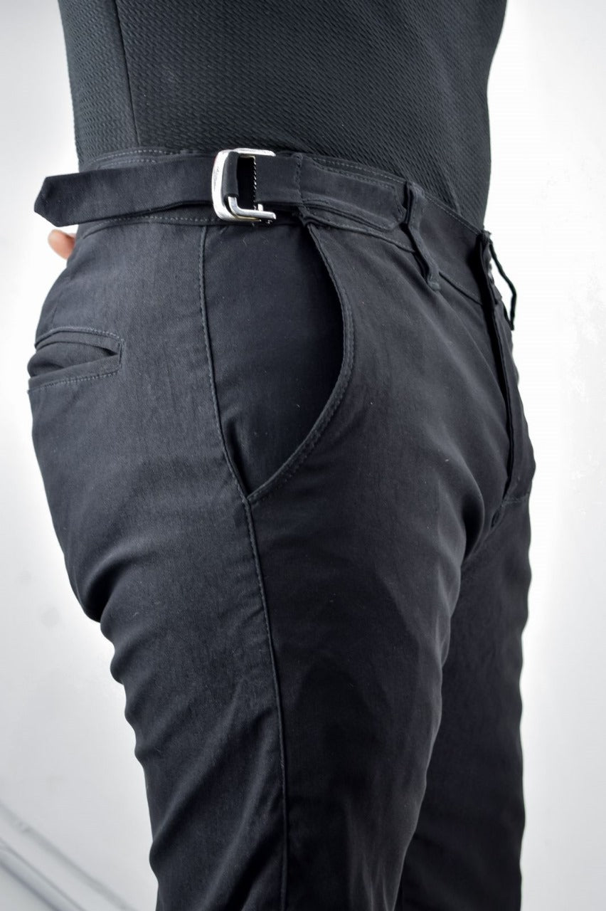 Power Elegance Belt: Pantalón para hombre con hebilla ajustable que transforma tu estilo