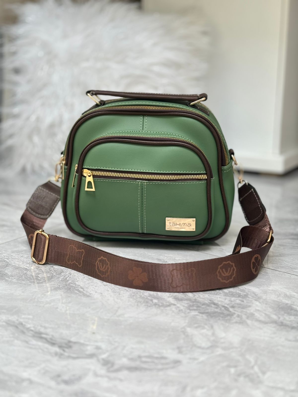 Bolso UrbanCharm™: estilo urbano premium con versatilidad y doble uso - Caja premium